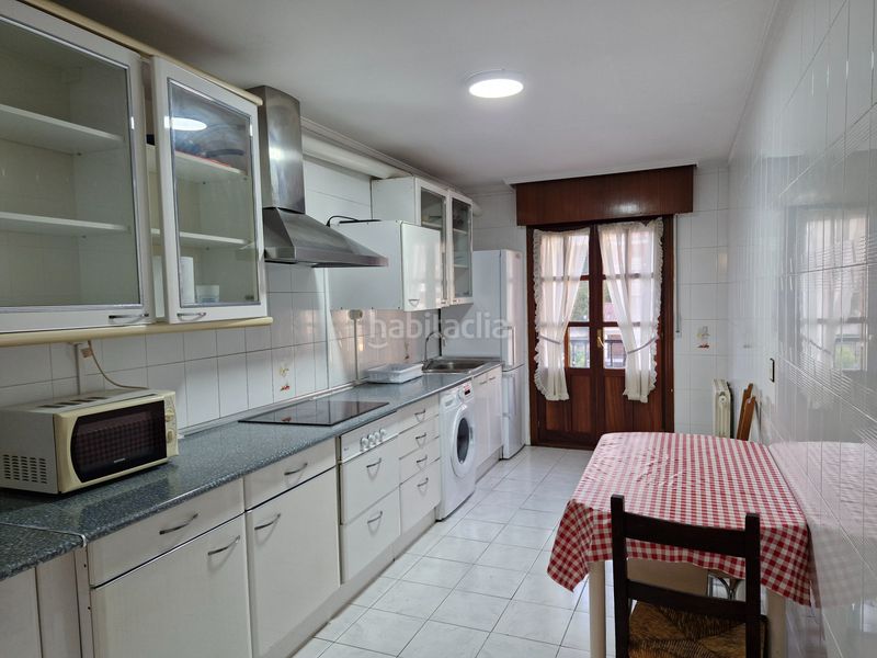 Foto e7df7fc5-e129-4d6d-8f2b-49d613e7acca. Rent flat with heating in Valle de Mena