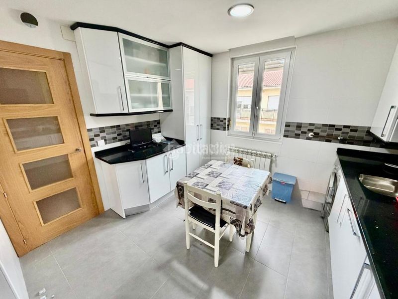 Foto 65565206-a6da-46b1-8cc8-39d910670282. Piso  en venta en San Antonio Ávila