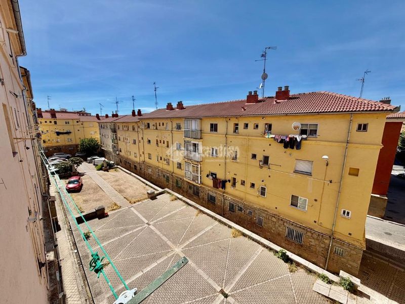 Foto 450fe3b0-30b2-4958-ad66-ba82f9f468d9. Pis a Estación Ávila