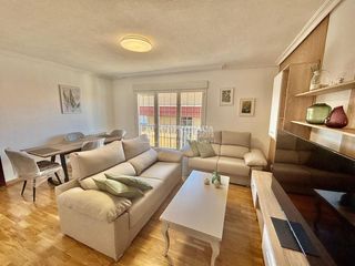Etagenwohnung in San Antonio. Piso en venta en ávila