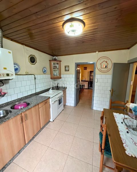 Foto fd79cb42-5c32-4d22-9e03-baf92c89c37c. Casa amb calefacció a Monforte de Lemos