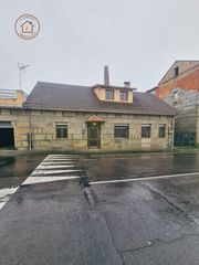 House in San Cibrao das Viñas. Chalet con terreno en san cibrao das viñas