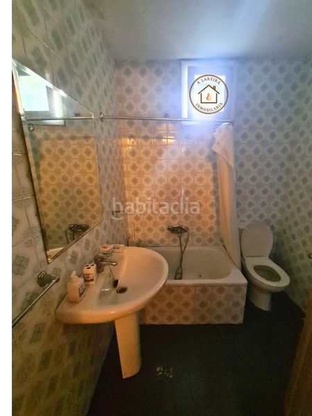 Foto 9f87905d-8f9b-42f0-abf4-7a52b6018cfd. Casa adossada a Lobios