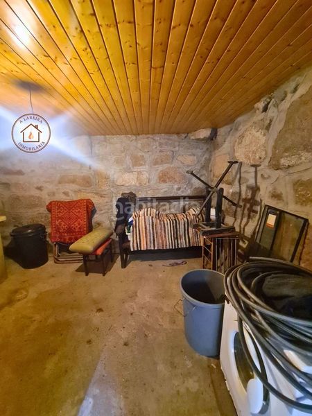 Foto f03ed147-ad47-495d-9c79-2df67dd66597. Casa adossada a Lobios