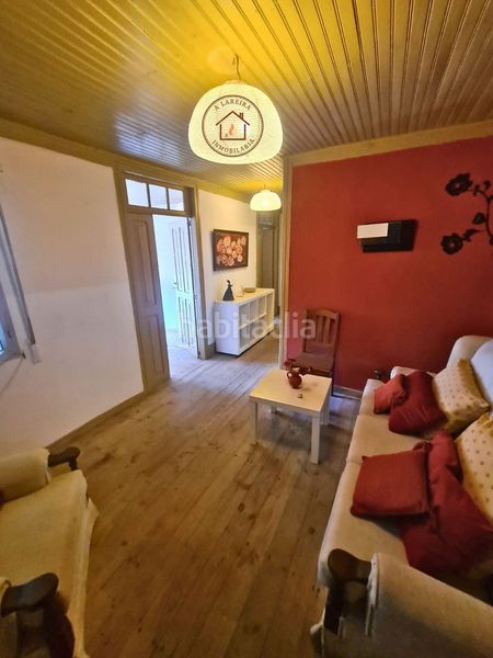 Foto f51754ae-4850-4333-bc17-e16d7918ff01. Casa adossada a Lobios