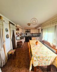 Casa a Monforte de Lemos. Oportunidad única en monforte de lemos  vivienda unifamiliar par