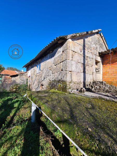 Foto b8b3cb48-6579-4169-bf54-af44cfa8369b. Masia a Piñor