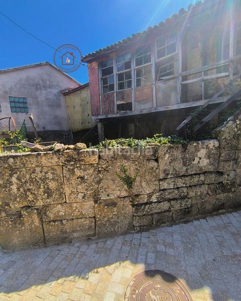 Foto 1dfbe087-60bf-4a76-8681-57ba7ca31427. Masia a Amoeiro