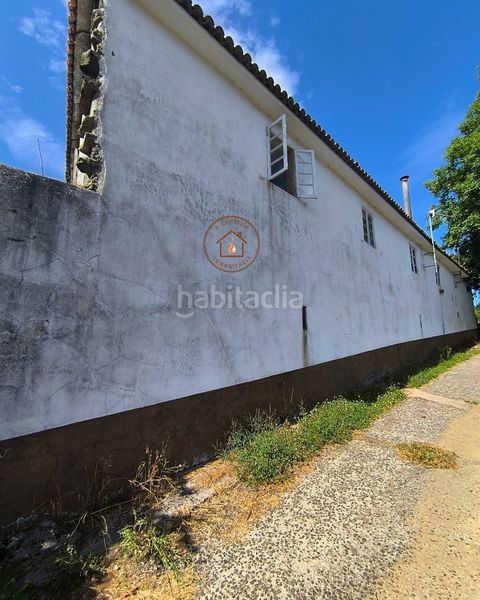Foto ab675627-af44-4773-93a2-2aec38f746ed. Casale con parcheggio in Lalín