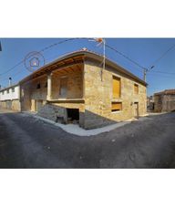 House in Lobios. Casa de piedra rehabilitada en el casco histórico de lobios