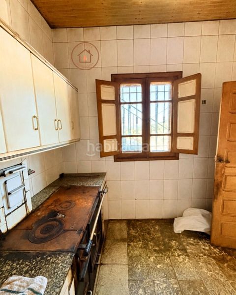 Foto 2f6f05de-9094-4d10-b38e-830b38d63dc6. Casa amb aparcament a Taboadela