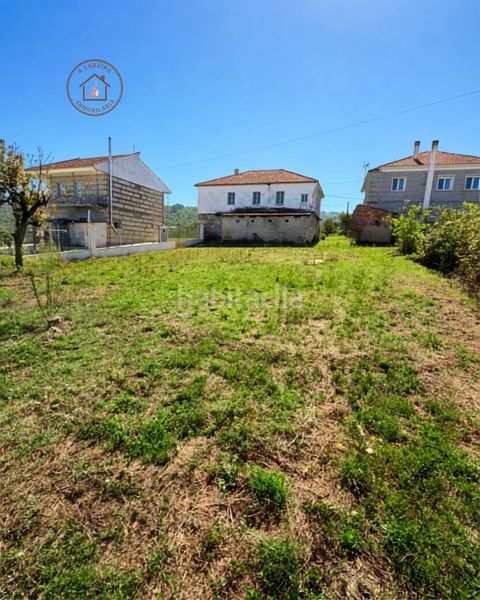 Foto bde070b7-f435-4517-a5fe-ce53c4f6d68a. Casa amb aparcament a Taboadela