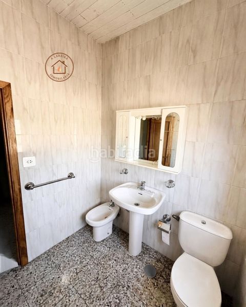 Foto cb744b77-fd32-4e07-aed1-247f39312bba. Casa amb aparcament a Taboadela