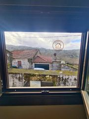 Semi detached house in Lobios. Vivienda de piedra totalmente reformada para entrar a vivir en r