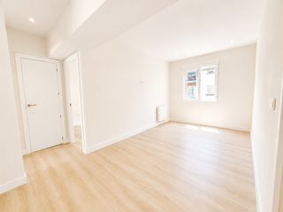 Etagenwohnung  Calle valcuerna. Piso recien reformado a estrenar en logroño centro