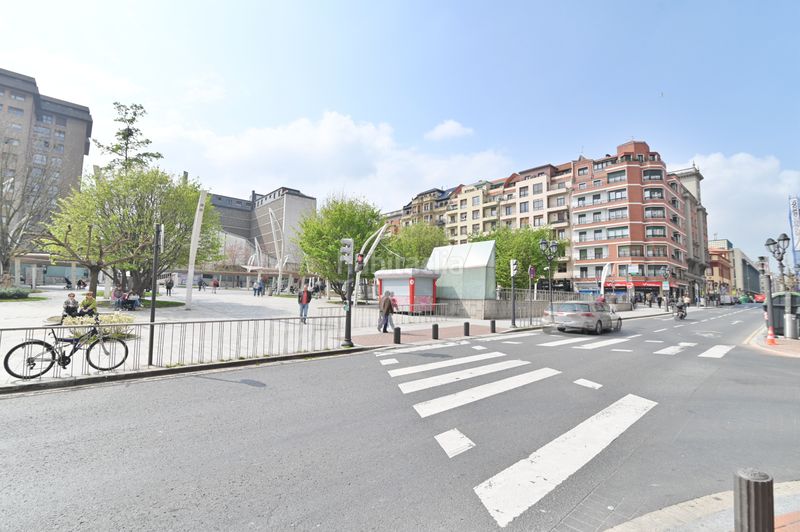 Foto 83a761a7-2b07-4820-b485-165108bb0ee1. Pis amb calefacció a Zona Indautxu Bilbao