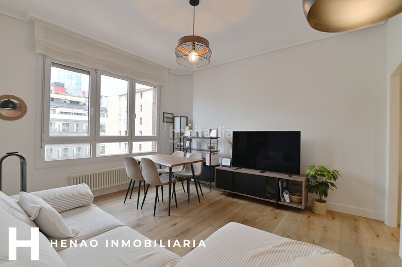 Foto 9d104c1c-c1f9-490d-b1ef-6ce82830ddea. Flat with heating in Sabino Arana-Jesuitas Bilbao