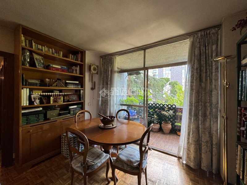 Foto e8fd07c1-bd8c-4f0b-805b-3f5b1d01c61f. Piso  en venta en Niño Jesús Madrid