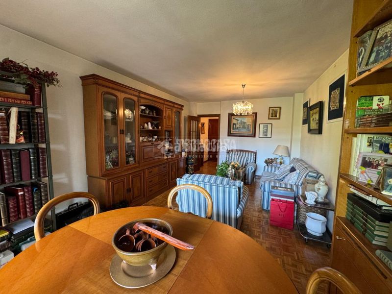 Foto eca19f60-01d6-4ac0-9251-85dfb215244f. Piso  en venta en Niño Jesús Madrid