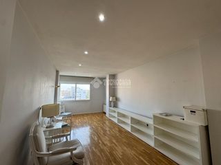 Miete Etagenwohnung in Ibiza. Piso en alquiler en madrid
