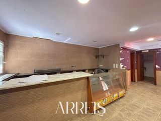 Local Comercial  San isidro. Local comercial esquinero en venta en plaza san isidro