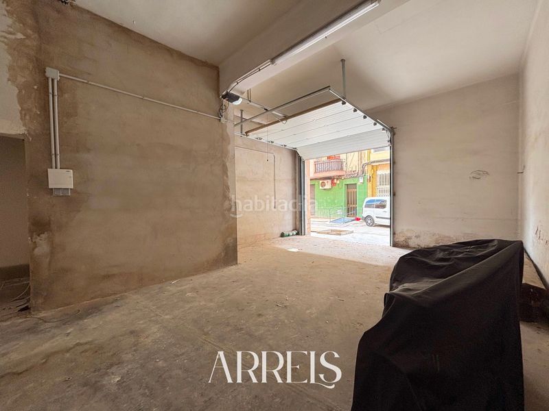 Foto b44173f6-b471-419d-9935-58b90be1f274. Alquiler local comercial en pascual 30 local esquinero en alquiler en Vinaròs