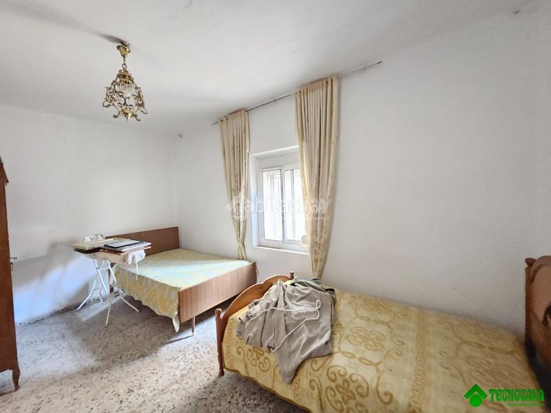 Foto 5ce2a9e7-8a0b-4954-9431-b5b08c33c7a5. Casa aparellada a Balazote