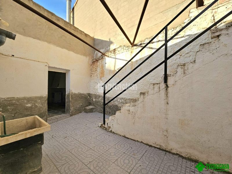 Foto 7f3e850d-6c5f-4de0-802b-a145bcd8f545. Casa aparellada a Balazote
