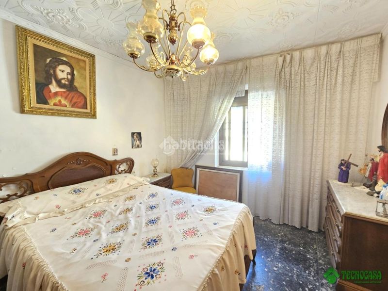 Foto 3c81e1ac-f381-4ab9-bd3f-f3359184cea0. Casa aparellada a Balazote