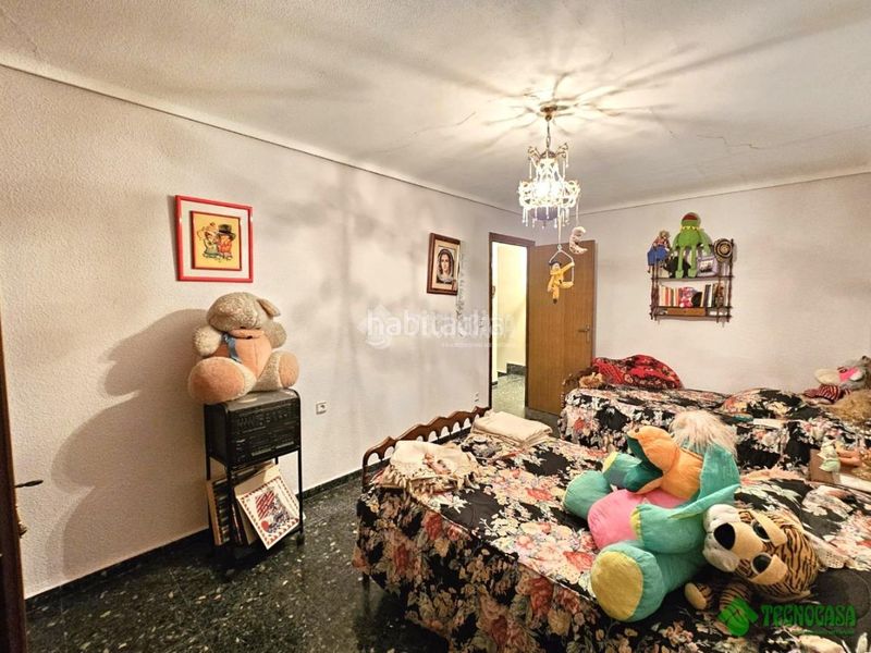 Foto 3d949529-6243-441d-9b7b-5cb4e6e3f4ab. Casa aparellada a Balazote