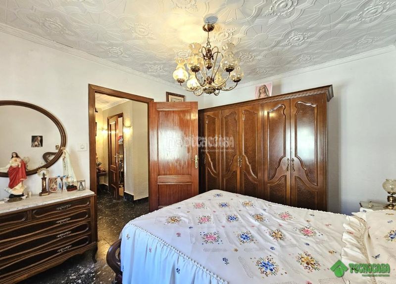 Foto 4302b853-ae27-49b9-a515-e0671bbfd579. Casa aparellada a Balazote