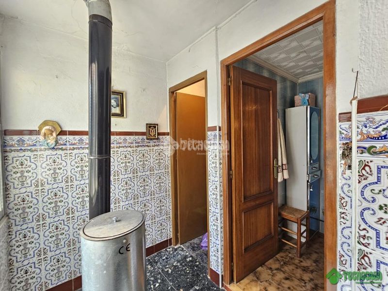 Foto 7f039f76-90d5-4352-9212-7610be4d6732. Casa aparellada a Balazote
