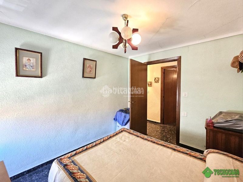 Foto bd15ffb8-61ff-475a-95f2-1416879515ff. Casa aparellada a Balazote