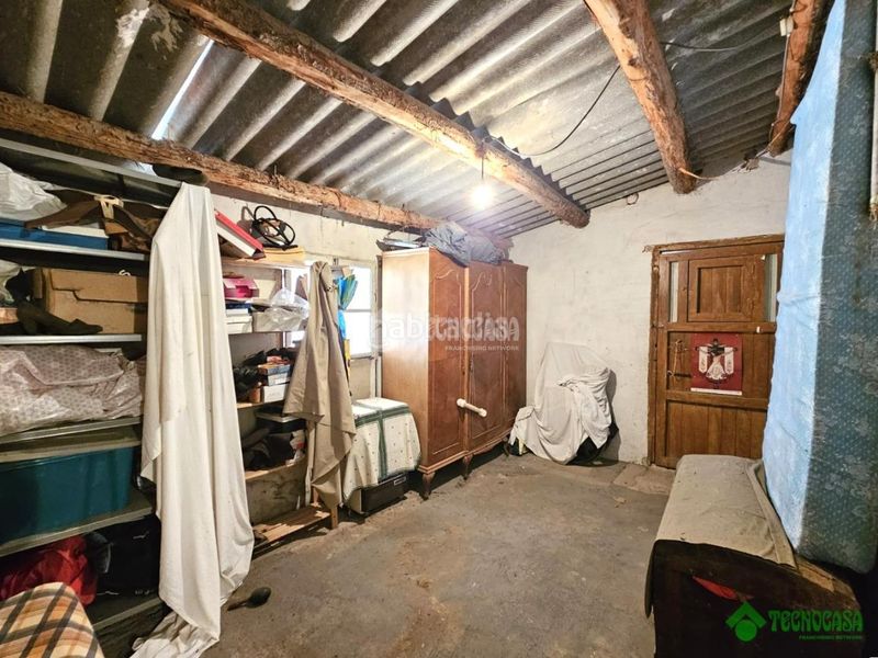 Foto fab32d48-6567-4d7d-9ae3-15d8ebe33566. Casa aparellada a Balazote