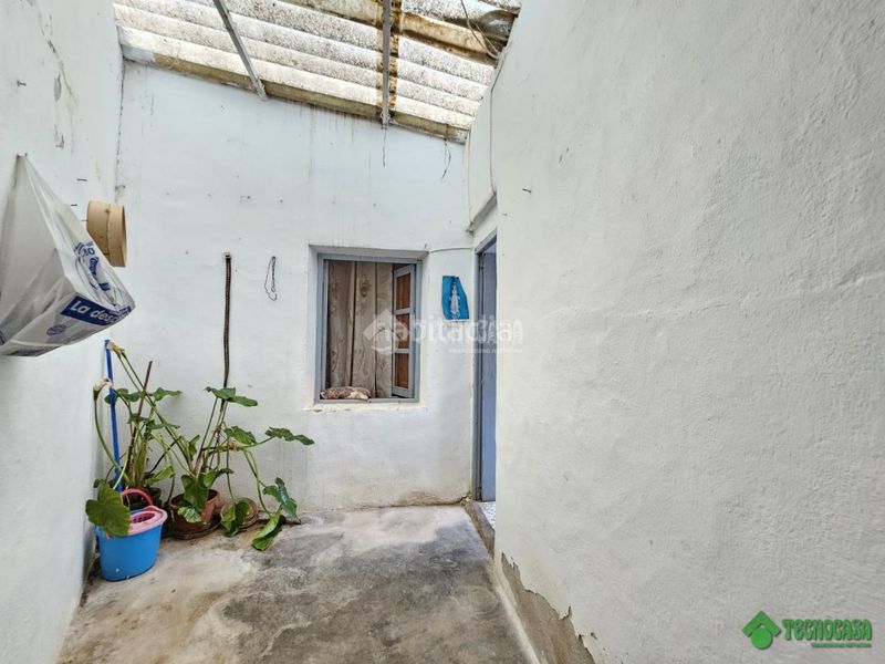 Foto 0c119e30-3d3c-49e4-bd0f-9bda0e41292e. Casa aparellada a Balazote