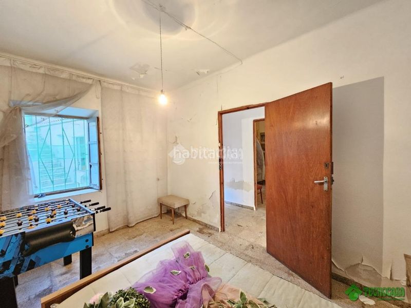 Foto 5a52a434-0ee1-4288-b422-fb2183f57da8. Casa aparellada a Balazote
