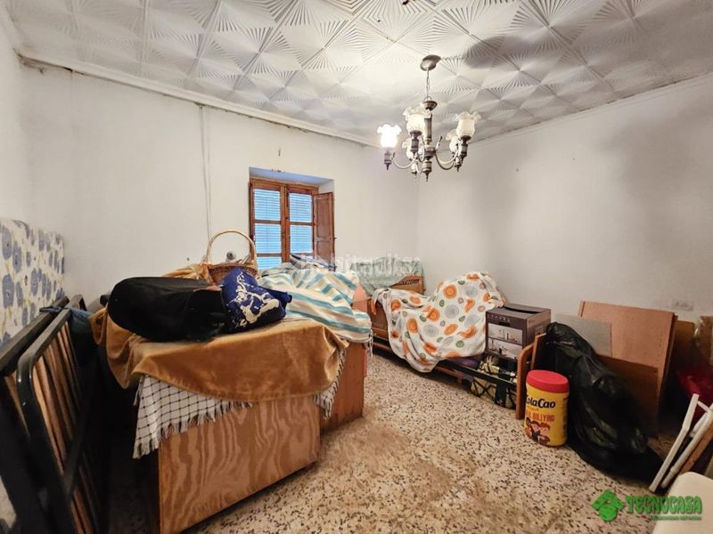 Foto b9bb6db3-45f1-4e74-85d2-c7498ee5949d. Casa aparellada a Balazote
