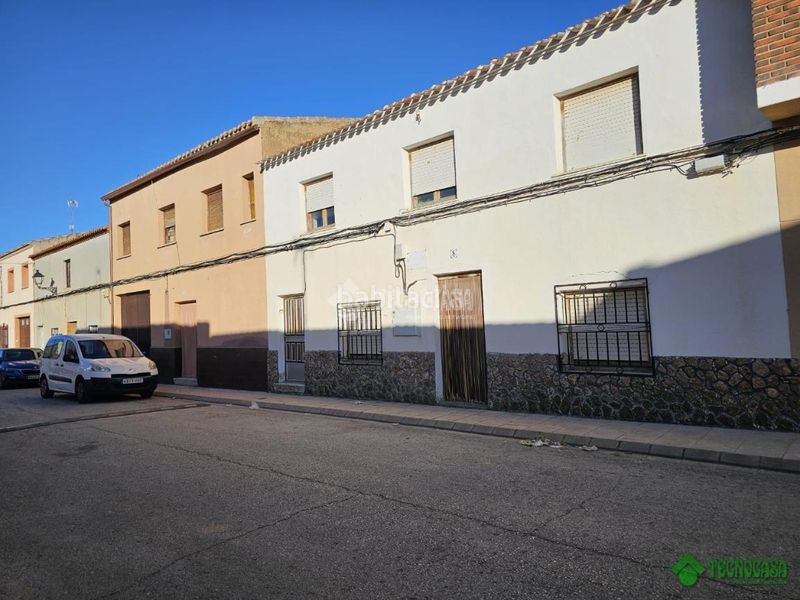Foto dd0a4909-8e97-4580-9054-49a672735d68. Casa aparellada a Balazote