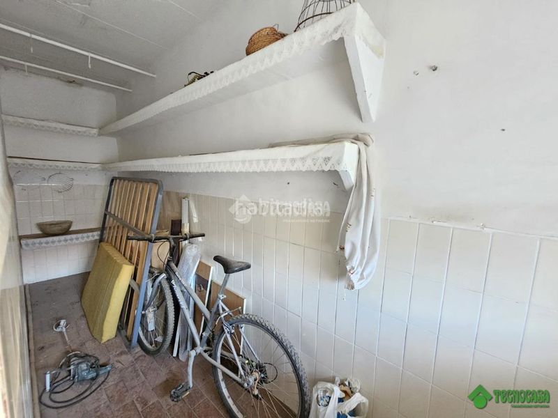 Foto e4be4bed-6c21-4593-8f56-1b0f85fd97b2. Casa aparellada a Balazote
