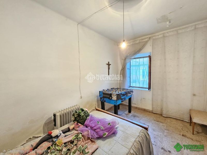 Foto e7ab20cc-5950-4f29-a642-ba7b2415a7dd. Casa aparellada a Balazote