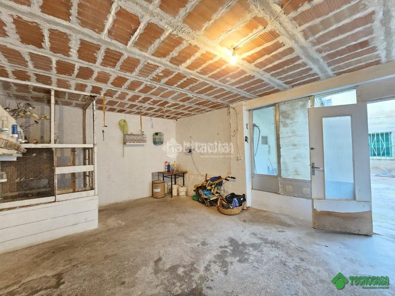 Foto ec72c1d4-9b0c-45f1-b948-2fe137b1f6c2. Casa aparellada a Balazote