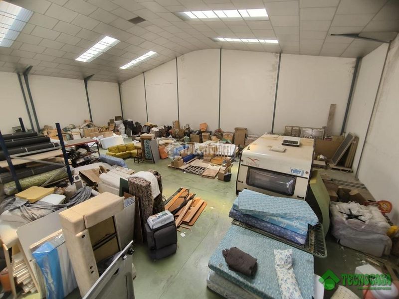 Foto 5d88c7e2-a16d-4406-a8c2-f3993ffa0441. Rent business premise in Pedanías - Extrarradio Albacete