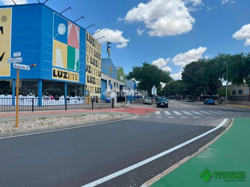 Foto ae27c490-5e05-4113-b5b1-1a23329f00a1. Rent business premise in Pedanías - Extrarradio Albacete