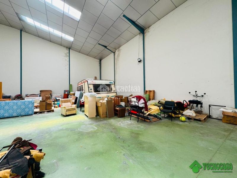 Foto e9f7ca2b-a111-4502-9ae3-bdbebb017c5b. Rent business premise in Pedanías - Extrarradio Albacete