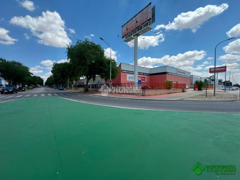 Foto fde64918-e575-4034-b3c8-1a82ad317fb7. Rent business premise in Pedanías - Extrarradio Albacete