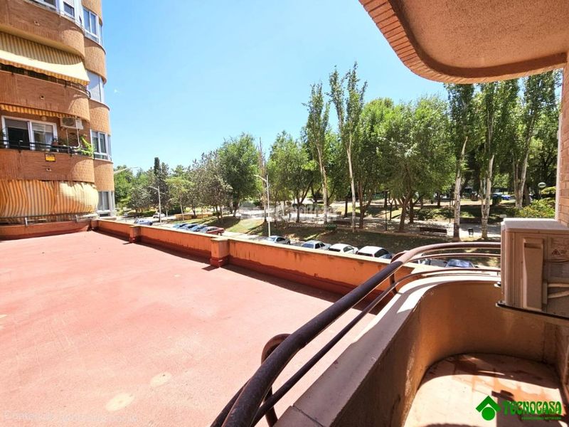 Foto b804e402-d863-4279-8149-2586771fbaca. Pis amb calefacció aparcament a Estación Albacete