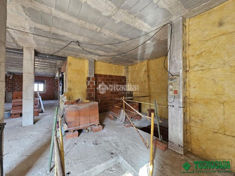 Foto 217aad61-4430-48a1-8b31-f7150daedf0a. Pis amb aparcament a Balazote