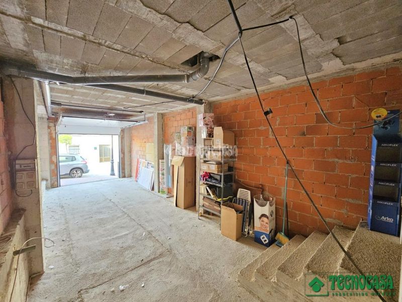 Foto abbf37cc-770e-4c54-a8f7-131aed6919b2. Pis amb aparcament a Balazote