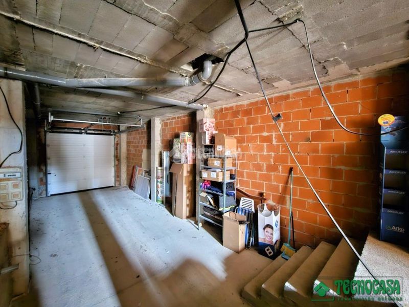 Foto eb34509b-0c41-423d-be75-e2fbeeb7aaf4. Pis amb aparcament a Balazote