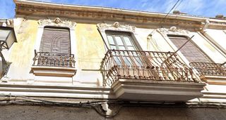 Piccolo appartamento in Quart de Poblet. Piso centro para reformar